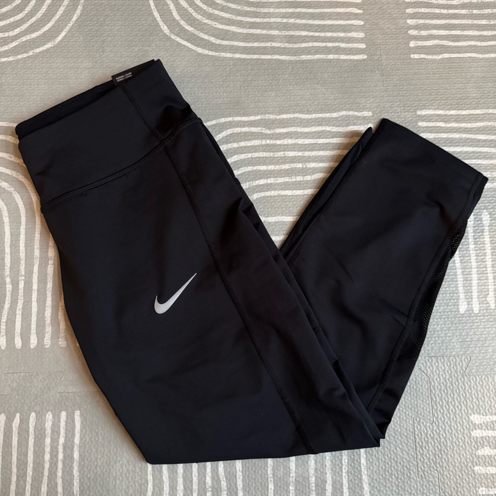 NWT Nike Leggings Size Small